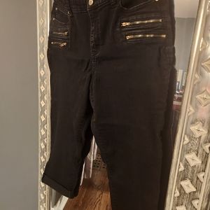 Black Jennifer Lopez Capris